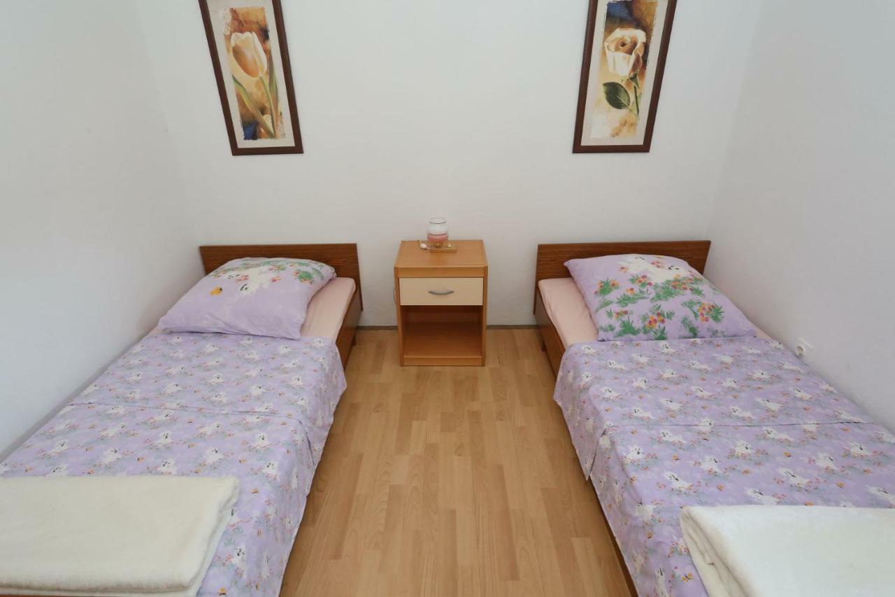 Villa Neyla 维尔 外观 照片