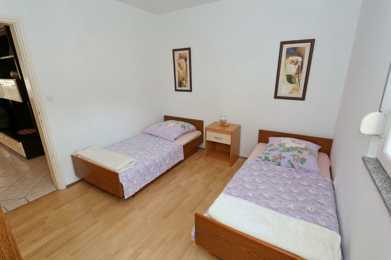 Villa Neyla 维尔 外观 照片